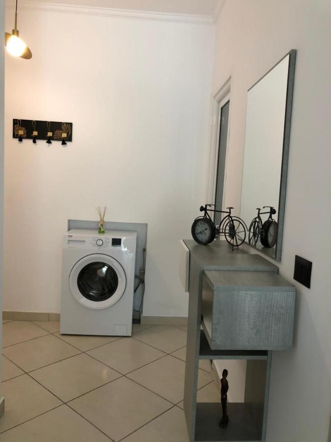 Sunset Apartments Lungomare Vlore Exterior photo